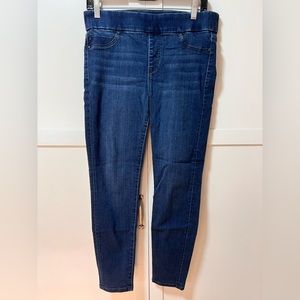 Dark Wash Liverpool Elizabeth Super Ankle Skinny Jeans